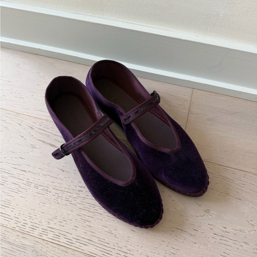Flabelus Purple Velvet Mary Jane Flats (never worn)